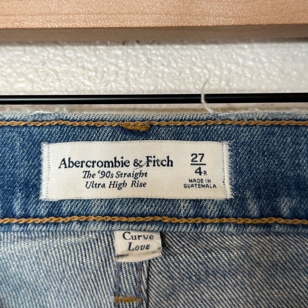Abercrombie 90s Straight Ultra High Rise Curve Love Split Hem Jeans 27 - Picture 7 of 7